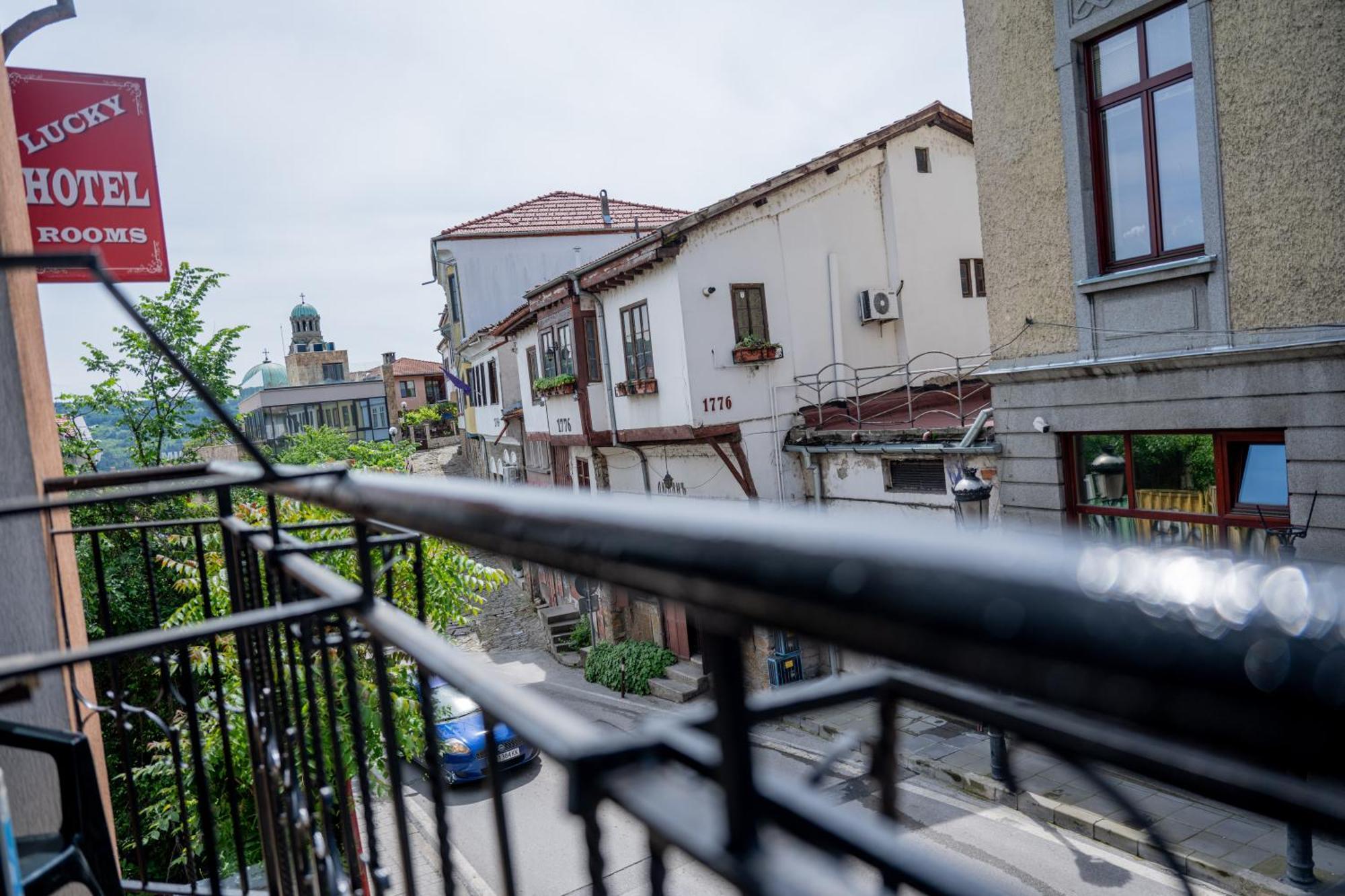 Lucky Hotel Veliko Tărnovo Exterior foto