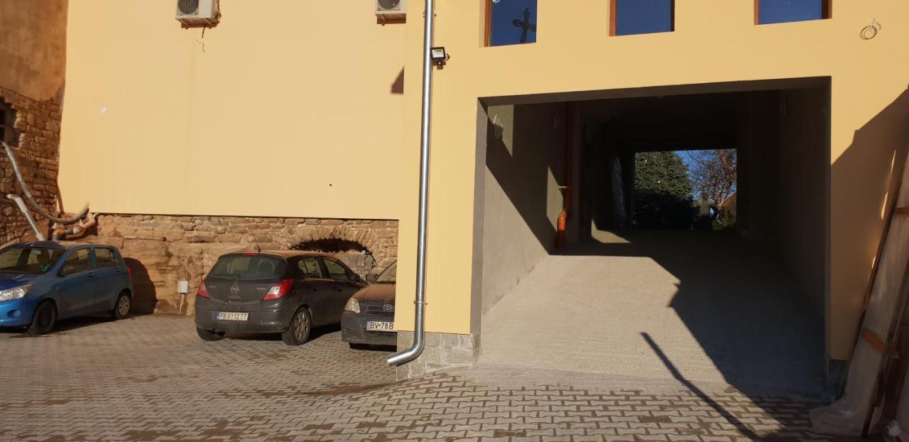 Lucky Hotel Veliko Tărnovo Exterior foto
